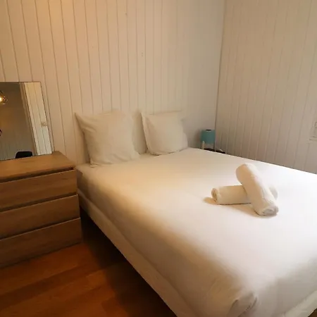 Deux Pieces Idealement Situe Dans Le Centre De Apartment Bordeaux